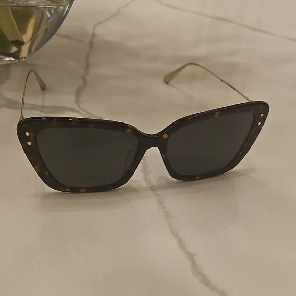 Dior | Accessories | Christian Dior Tortoise Shell  display picture 1